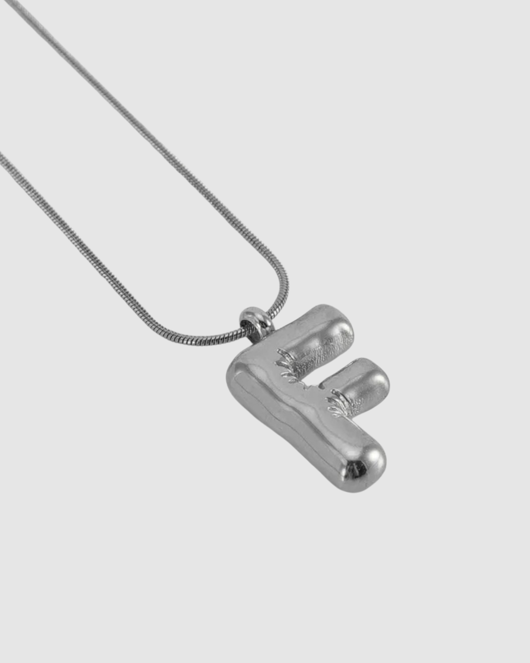 Théa Letter Chain