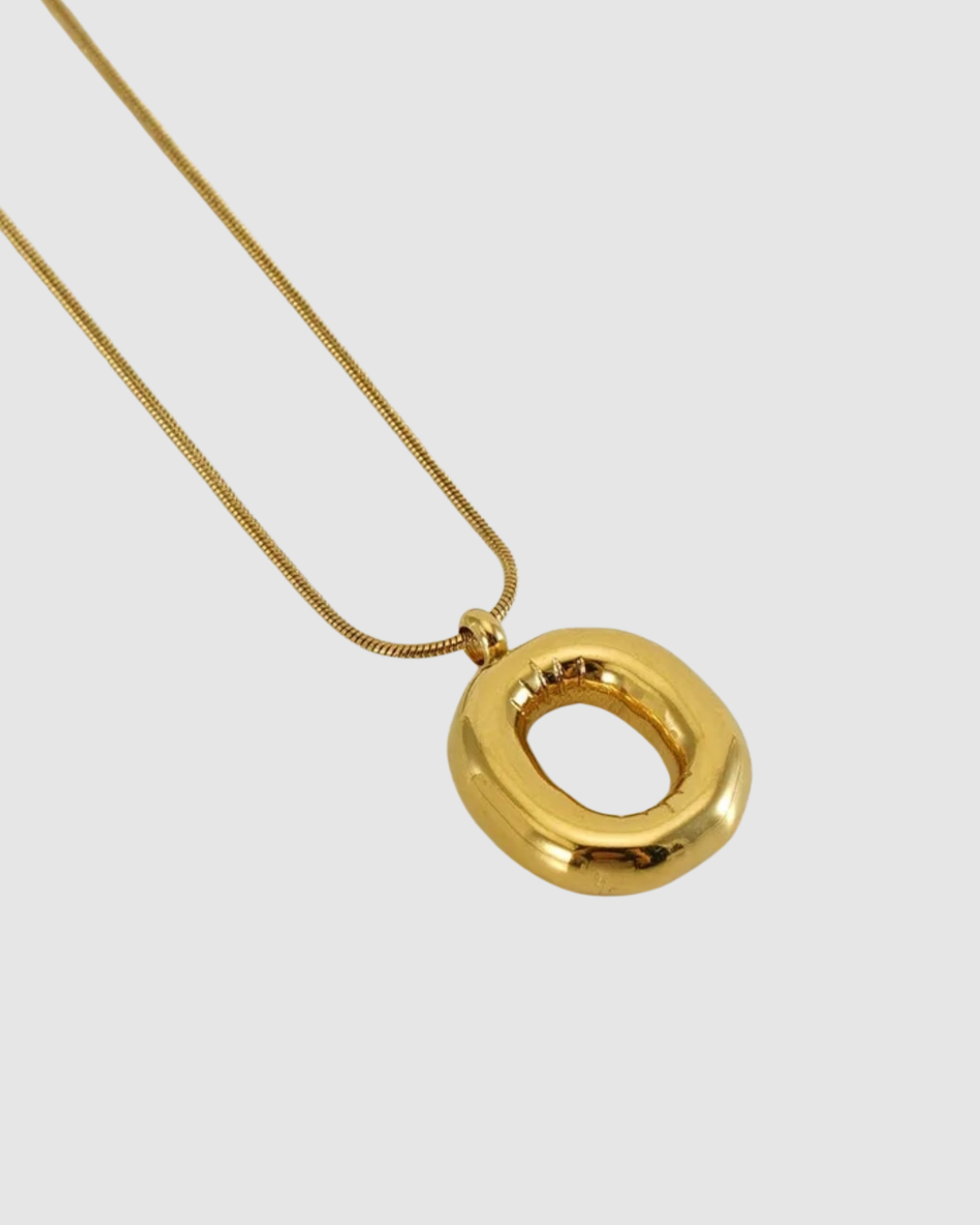 Théa Letter Chain