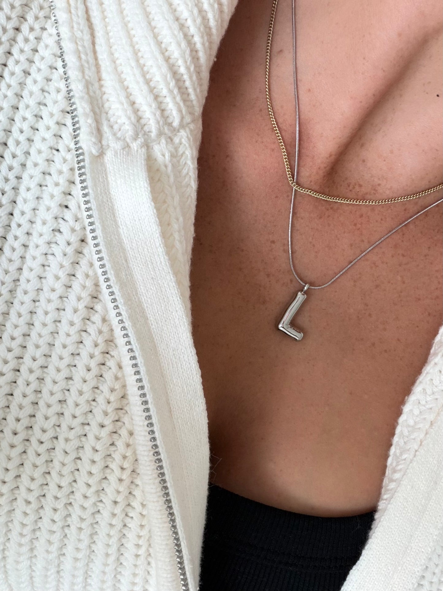 Théa Letter Chain